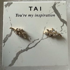 Tai leaf earrings never worn